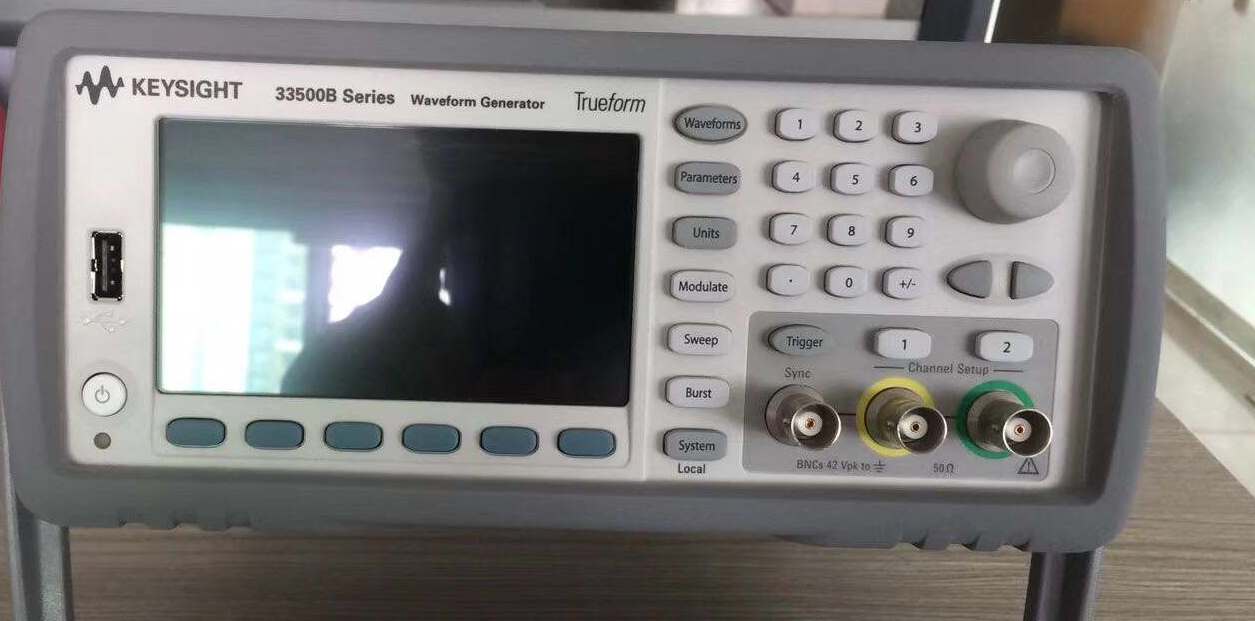 函數信號發生器33522B 3.jpg
